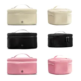 Women Oval Top Access Totes Bucket Clutch cosmetic Bag luxurys top handle Cross Body handbag Shoulder Bags mens Wallets Designer fashion vanity toiletry makeup bags