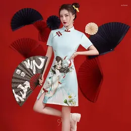 Этническая одежда национальная юбка прилива Cheongsam в 2023 году Женская жареная улица Короткая улучшенная красная молодая подружка невесты