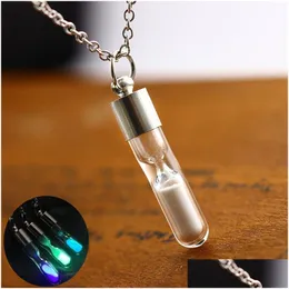 Pendant Necklaces New Glow In The Dark Time Hourglass Pendnat Luminous Glass Phosphor Bottle Charm For Women Fashion Jewelry Gift Dr Dhlfw