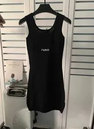 ニットデザイナードレス女性のためのロング Tシャツ黒服夏カジュアルレディボディコンノースリーブコットンニットウェアレタースリムフィットセクシーなファッション痩身トレンド