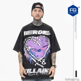 FG Herrkläder Vår Sommar 2023 Nytt modemärke High Street Creative Love Print Kortärmad T-shirt för män och kvinnor