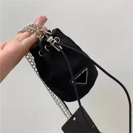 Cute Triangle Coin Purse Bucket Bag Women Designer Nylon Handbag Mini Tote Luxurys Chain Shoulder Crossbody Bags