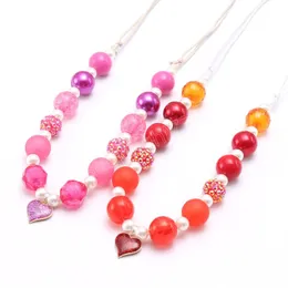 Симпатичный дизайн девочек Сердце подвесное кулонное ожерелье из бусин Детские дети регулируемое веревочное ожерелье для подарков на День Святого Валентина