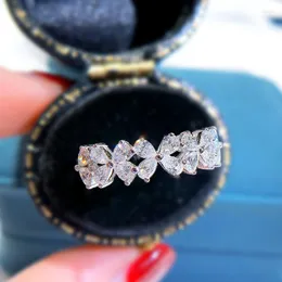 Cluster Rings 2023 Luxo Super Fash Love Row Of Diamonds Anel Casal Para Mulheres Prata Geométrica Cristal Aniversário Favor Jóias