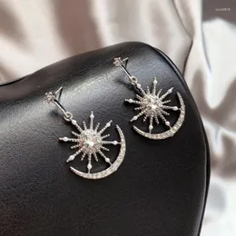 Kolczyki sztyfty unikalne zaprojektowane słońce księżyc kolor srebrny dla kobiet urok 2023 półksiężyc Brincos kobieca biżuteria
