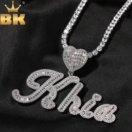 Pendant Necklaces BLING KING BAGUETTECZ Heart shaped Pendant Custom Brush Curve Letter Name Pendant Necklace Ice Out CZ Hip Hop Jewelry 230704