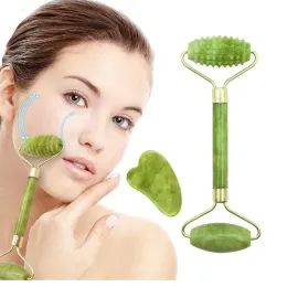Grüner natürlicher Jadestein, doppelköpfiger multifunktionaler Massageroller, Gua Sha Kratztablette, Schönheitsmassage-Set