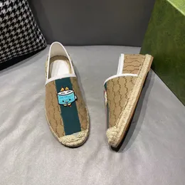 Espadrille animal patch canvas skor spänne Loafers män kvinnor designertryck broderier Beige och ebenholts sko gräs Sula täckt 02