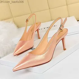 Eleganckie buty 2023 letnie damskie białe 7cm smukłe szpilki wiosenne sandały z tyłu biurowe damskie niebieskie złote srebrne sandały na wysokim obcasie buty ślubne w dużych rozmiarach Z230707