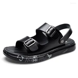 Män 5559 Sandaler Summer äkta läderskor Flat icke-halkhinnor Beach Cow Black Holiday A4467 S