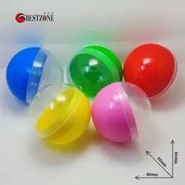 بالون 50pcs 65 ملم نصف شفاف نصف ملون الكرة البلاستيك الكبسولة مقسمة الجسم حلوى حاوية جولة للآلة 230706