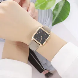 Bilek saatleri büyük marka kadın saatleri basitlik kare siyah su geçirmez kuvars saat saati moda lüks bayan gündelik yeşil