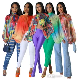 Camisas femininas da moda de verão, blusas sensuais de chiffon elegantes tie dye multicoloridas com estampa floral manga morcego sem costas e camisas com cadarço