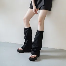 2023 Modische Stiefel mit Clip-Zehen, dicke Sohle, Denim-Hose, mittelhohe Waden, coole Stiefel für Damen