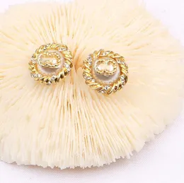 Moda 18K pozłacane luksusowe litery Stud geometryczny diament kryształ Rhinestone perła projektanci kolczyk dla kobiet wesele biżuteria prezenty