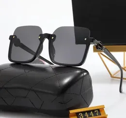 Designerskie okulary przeciwsłoneczne dla kobiet mężczyzn okulary bez oprawek bawoly róg rama z drewna wielokolorowe soczewki Fashion net red same męskie i damskie hurtowo z okularami w pudełku