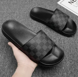 New Slippers Luxury Designer Sandals 2023 Flat Rubber Beach Shoes Outdoor Anti-skid Indoor Jelly Men and Women Lovers