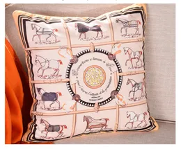 Luxury 45 * 45cm Orange Series Cushion Covers fiori di cavallo Stampa Federa per cuscino per la casa Sedia Divano Decorazione Federe quadrate 2023070702