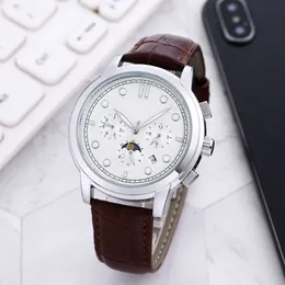 23 -Hot Design Mens Simple Watch Watcher Watcher Watches 42 مم من الصلب والجلد الاختياري