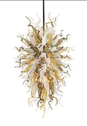 İskandinav tasarlı altın ve beyaz asılı LED kolye lambaları el üflemeli cam estetik avizeler ev dekorasyonu için