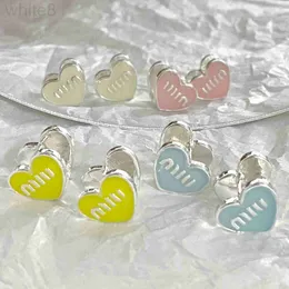 Charm designer New Miao Family Love Dropping Glaze Ear Buckle Lettera miu Peach Heart Style Orecchini Double Sided Wearable Sweet and Fresh DWYP