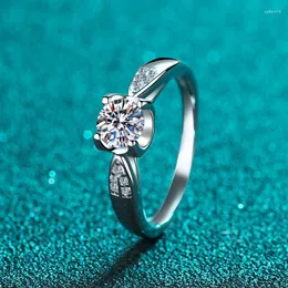 Küme Yüzükleri 925 Sterling Gümüş D ​​Renk Moosanstone Alyans Kübik Elmas Kadın Premium Mücevherleri Ebedi Romantik F Vaat ediyor