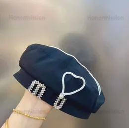 Дизайнер роскошный Miumius Classic Beret Cap Letter Letter Letter Вышивая пляжная шляпа мужская и женская дышащая шляпа Trucker 220480