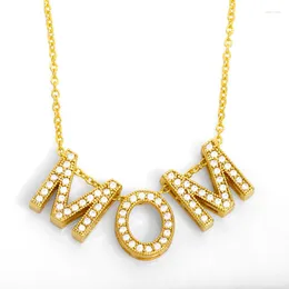 Anhänger Halsketten FLOLA Gold überzogene Mama Mama Halskette für Frauen CZ Buchstabe Name Zirkonia Schmuck Muttertagsgeschenke Nkeu57
