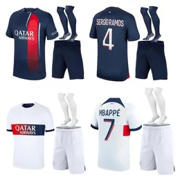 PSGS Soccer Courseys 22 23 24 Kids Kids Kits Paris Mbappe Hakimi Marquinhos Verratti Maillot de Foot PSGS Football Shorts
