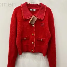 女性のセーターデザイナーファッションレディースウールセーター刺繍ニットウェアカーディガンセーターウールジャケットウールコート0Z73