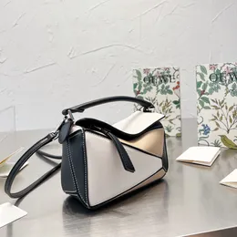 Designer-Tasche Puzzle-Handtasche Damenmode Umhängetaschen Leder Tragbare diagonale Kreuztaschen Dame Tote Luxushandtaschen Mini-Umhängetasche Größe 20 cm mit Box