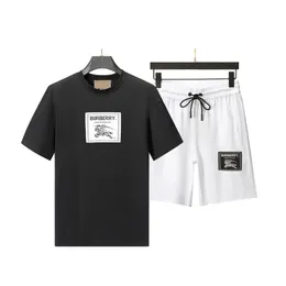 Burberry Men 's Tracksuits 티셔츠와 반바지 고급 디자이너 조깅 스포츠웨어 여름 스웨터 셔츠 스웨트 팬츠 스트리트웨어 유럽과 미국 크기 S-2XL