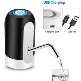 Pompe per l'acqua Pompa per bottiglia d'acqua Ricarica USB Distributore automatico di acqua elettrica Pompa Bottiglia Silenzioso One Click Auto Switch Fontanella 230707