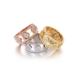 Luksusowy pierścionek Miłości Pierłnictwo projektantki Czterocząstka Clover Całkowicie owinięte kobiety mężczyźni biżuteria Tytanium Stalowe złoto-spłaty Ladys Pierścień Pierścień świąteczny