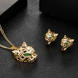 Ternos zlxgirl jóias vendas quente design hollow leopard cabeçalho de pendente de pendente para mulheres casal presente fino mulheres colar de corrente de ouro