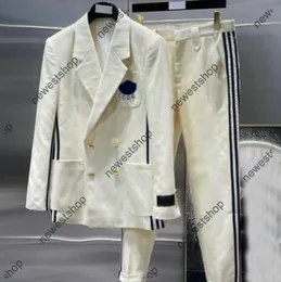 23SS Designer Mens Suits Blazers Luxury على الطراز الغربي للملابس الترفيهية رسالة طباعة معاطف نسائية تعاون معطف ضئيل