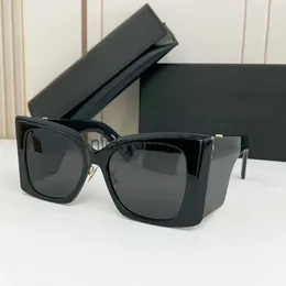 선글라스 여성을위한 큰 검은 색 불꽃 선글라스 큰 선글라스 디자이너 Sonnenbrille Gafas de Sol UV400 Protection Eyewear with Box x0710 x0828