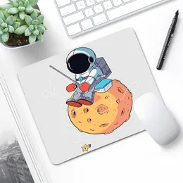Astronaut Small Mouse Pad Gamer Keyboard rubber Desk Protector laptop Pc Accessories Mousepad Mat Gaming Extended Mice Computer
