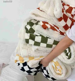 Blankets Retro Checkerboard Plaid Throw Blanket for Sofa Chair Nap Double Soft Warm Polar Fleece Blankets Plaid Plush Bedspread Cover T230710