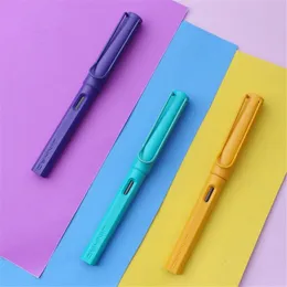 Penne stilografiche Qualità di lusso Jinhao 777 Colore Studente Penna per ufficio Materiale scolastico Cancelleria per inchiostro da scrittura 230707