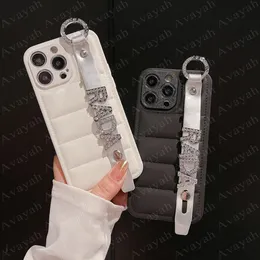 حالة هاتف Luxurys Designer Wrist Band Strap Case For iPhone 14 13 12 Pro Max 11 X XS XR Leath
