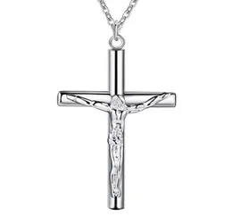 Целое дешевое 925 Серебряное покрытие Иисус Крест подвесной ожерелье для модных ювелирных украшений Рождественские подарки для женщин 5072690