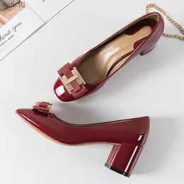 Sapatos femininos clássicos com lacinho preto vermelho salto alto feminino elegante salto médio sapatos femininos de luxo primavera 2022 tendência verão L230704
