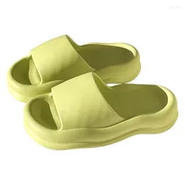 Pantoufles Couple EVA semelle épaisse pour femmes été doux salle de bain bain antidérapant ménage chaussures irrégulière vague Cool