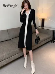 Casual Dresses Beiyingni Long Sweater Dress Women Spell Color Elegant Vintage Slim V-neck Knitted Womans Black Chic Vestidos