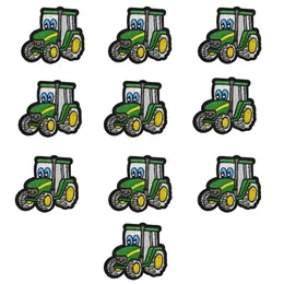 10 st gröna traktorbroderilappar för kläder järnlapp för kläder applikationer sytillbehör klistermärken märke på tyg iro212O