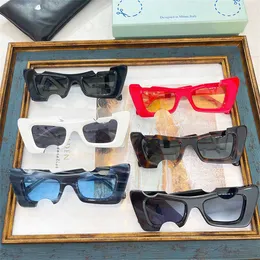 مصمم أعلى قبالة مع النظارات الشمسية العلامة التجارية Cat's Eye Sunglasses Whiteins Xiaobai Frasnable Hip-Hop قبالة النظارات الشمسية الشخصية Oeri021