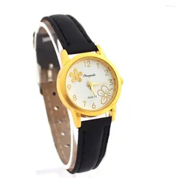 Wristwatches 10 Colour Cute Fashion White Flowers Dial Women Watches Leather Bracelet Lady Quartz Girls Wristwatch U55