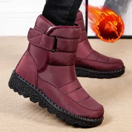 Kozaki Buty damskie 2023 nowe buty zimowe z platformami śniegowce Botas De Mujer wodoodporne półbuty botki damskie botki L230711