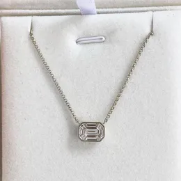 Collane con ciondolo Huitan Luxury Geometric Cubic Zirconia Collana Donna Semplice Elegante Accessori per ragazze Gioielli da sposa di moda Alta